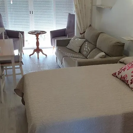 Fmm Estudios Hannibal Benidorm Playa *